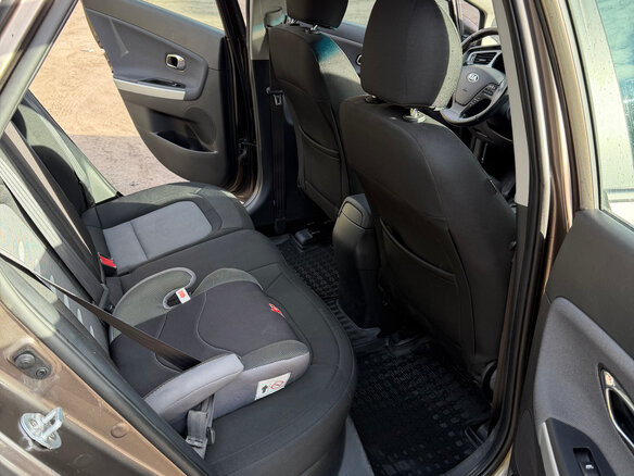 2014 Kia Ceed II, коричневый, 1299000 рублей - вид 15