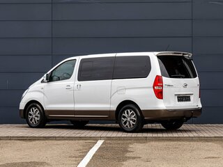 2016 Hyundai Grand Starex I Рестайлинг, белый, 2795000 рублей, вид 4