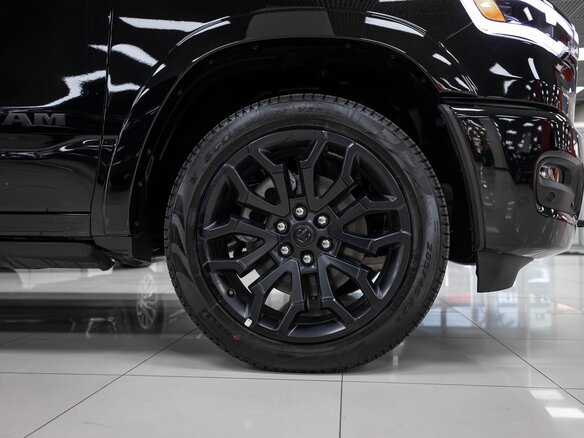 2026 Ram 1500 Crew Cab V Рестайлинг, чёрный, 9650000 рублей - вид 3
