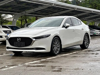 2022 Mazda 3 Axela IV (BP), белый, 1699000 рублей, вид 1