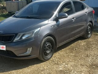 2013 Kia Rio 4-speed III, серый, 870000 рублей, вид 4