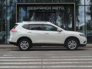 2017 Nissan X-Trail III, белый, 1740000 рублей, вид 4