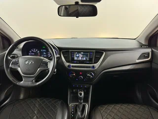 2017 Hyundai Solaris II, чёрный, 1180000 рублей, вид 5