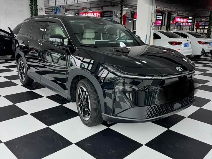 Открыть фотографии: Toyota bZ3X