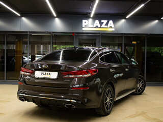 2019 Kia Optima IV Рестайлинг, коричневый, 1949000 рублей, вид 4