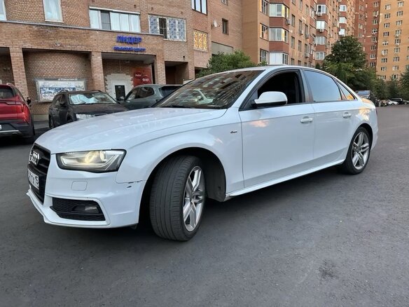 2015 Audi A4 IV (B8) Рестайлинг, белый, 1500000 рублей