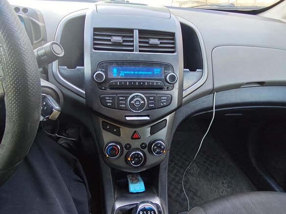 2013 Chevrolet Aveo II, белый, 540000 рублей - вид 5