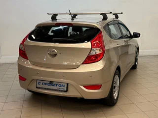 2012 Hyundai Solaris I, бежевый, 745000 рублей, вид 4