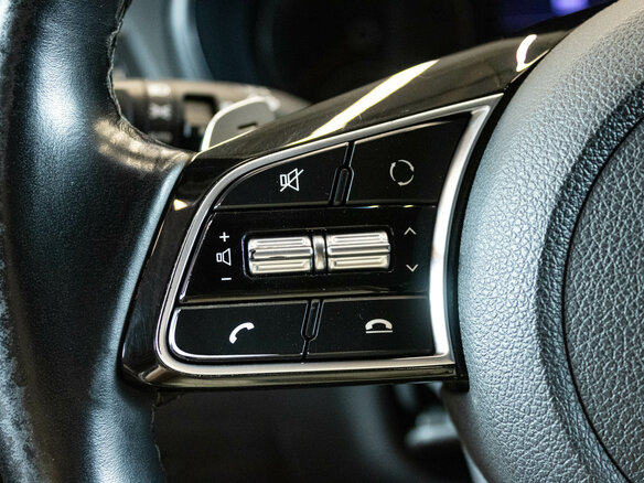 2019 Kia Optima IV Рестайлинг, белый, 1930000 рублей - вид 16