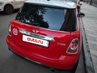 2010 Mini Hatch Cooper II (R56) Рестайлинг, красный, 800000 рублей, вид 3
