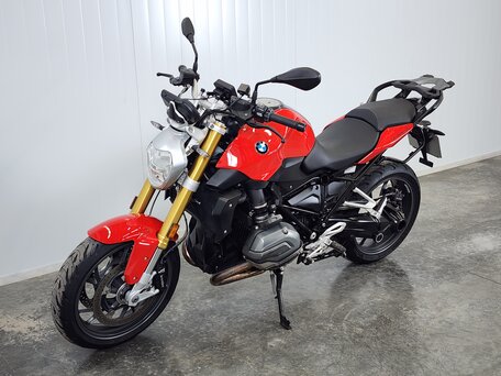 2017 BMW R 1200 R, красный, 849000 рублей, вид 4