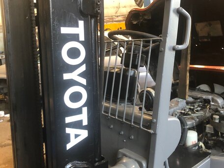 1995 Toyota 6F, красный, 800000 рублей, вид 5