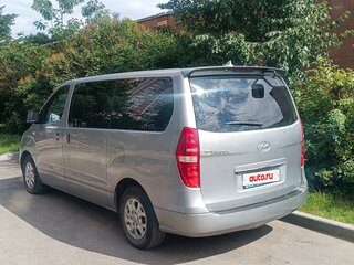 2011 Hyundai Grand Starex I, серый, 2100000 рублей, вид 3