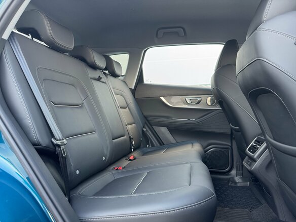2025 Chery Tiggo 7L I, синий, 2180000 рублей - вид 16
