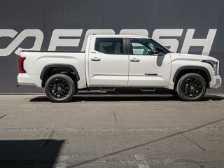 2023 Toyota Tundra CrewMax III, белый, 8669000 рублей, вид 5