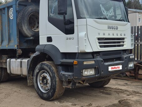 2007 Iveco Trakker, синий, 2300000 рублей, вид 2
