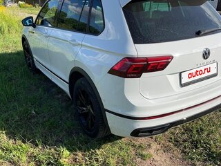 2021 Volkswagen Tiguan II Рестайлинг, белый, 3500000 рублей, вид 4