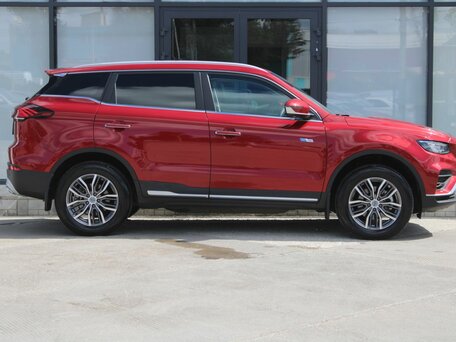 2023 Geely Atlas Pro, красный, 1940000 рублей, вид 4