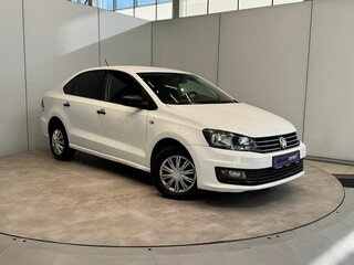 2017 Volkswagen Polo V Рестайлинг, белый, 880000 рублей, вид 3