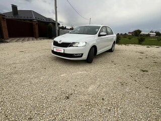 2019 Skoda Rapid I Рестайлинг, белый, 1295000 рублей, вид 4