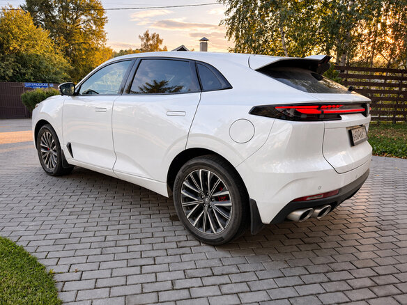 2023 Changan UNI-K, белый, 2400000 рублей - вид 2