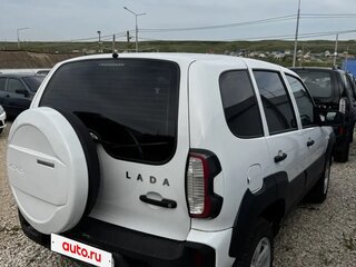 2023 Lada (ВАЗ) Niva Travel I, белый, 855000 рублей, вид 4