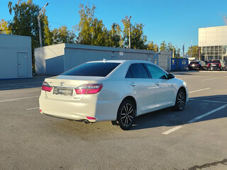 2018 Toyota Camry VII (XV50) Рестайлинг 2, белый, 2290000 рублей, вид 5