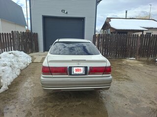 2001 Toyota Crown XI (S170), белый, 1050000 рублей, вид 5