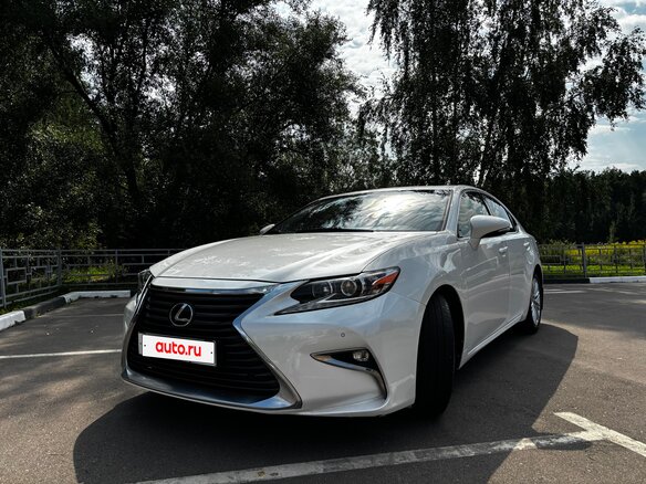 2016 Lexus ES 200 VI Рестайлинг, белый, 2660000 рублей - вид 3