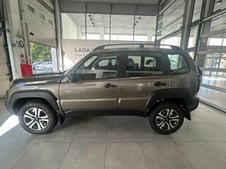 2026 Lada (ВАЗ) Niva Travel I Рестайлинг, коричневый, 1719630 рублей, вид 4
