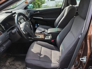 2017 Toyota Camry VII (XV50) Рестайлинг, коричневый, 2460000 рублей, вид 5