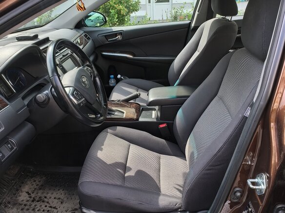2017 Toyota Camry VII (XV50) Рестайлинг, коричневый - вид 4