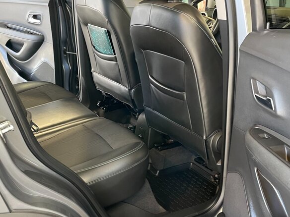 2014 Chevrolet Tracker III, серый, 1300000 рублей - вид 14