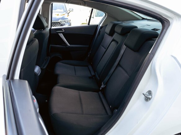 2013 Mazda 3 II (BL) Рестайлинг, белый, 995000 рублей - вид 19