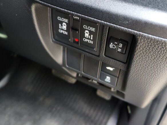 2022 Honda Stepwgn Spada V Рестайлинг, чёрный, 2950000 рублей - вид 15