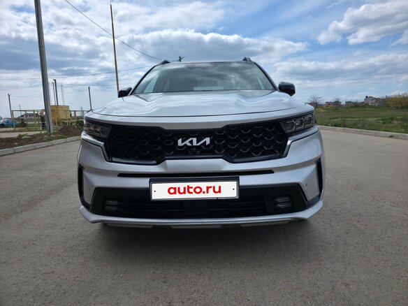2020 Kia Sorento IV, серебристый, 3680000 рублей - вид 2