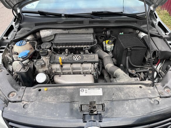 2014 Volkswagen Jetta VI, серебристый - вид 11