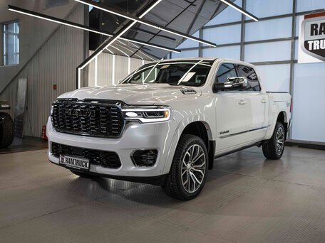 2026 Ram 1500 Crew Cab V Рестайлинг, белый, 10490000 рублей, вид 5