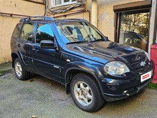 2016 Chevrolet Niva I Рестайлинг, чёрный, 560000 рублей, вид 1