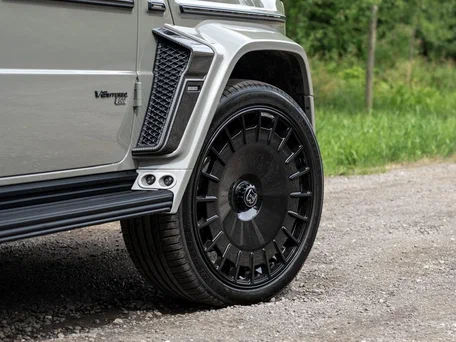 2026 Mercedes-Benz G-Класс AMG 63 AMG II (W465) Рестайлинг, серый, 42500000 рублей, вид 5