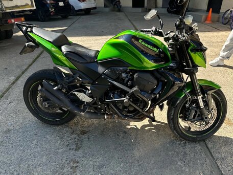 2013 Kawasaki Z 750, зелёный, 580000 рублей, вид 3