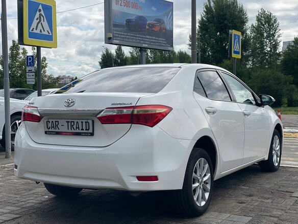 2014 Toyota Corolla XI (E160, E170, E180), белый, 1239000 рублей - вид 4