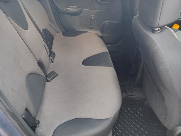 2010 Nissan Note I Рестайлинг, серый, 450000 рублей - вид 9