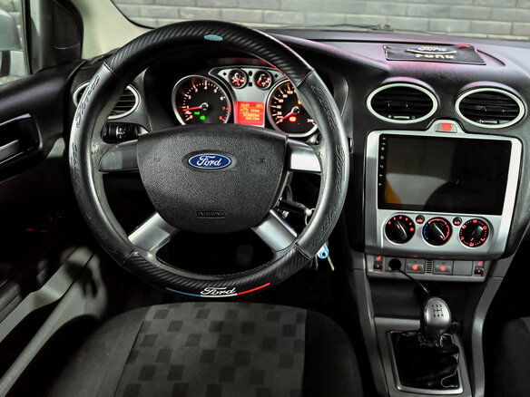2008 Ford Focus II Рестайлинг, серебристый - вид 11