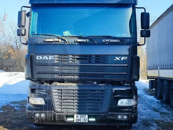 2005 DAF 95XF, чёрный, 2000000 рублей - вид 8
