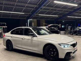 2016 BMW 3 серии Gran Turismo 328i VI (F3x), белый, 1600000 рублей, вид 3