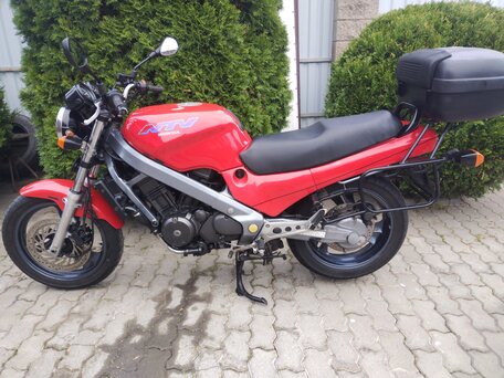 1993 Honda NTV 650, красный, 280000 рублей, вид 3