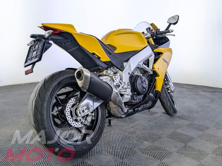 2013 Aprilia RSV4, жёлтый, 749000 рублей, вид 2