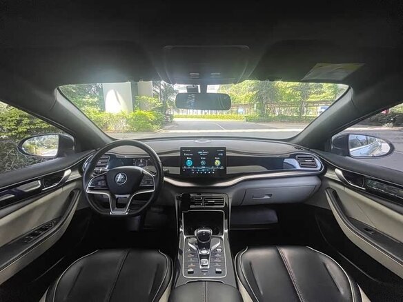2023 BYD Qin Plus EV 500 I, серебристый, 1685000 рублей - вид 14