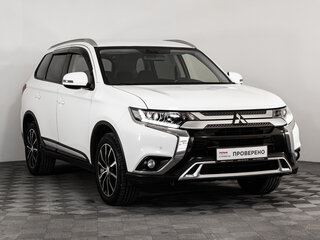 2020 Mitsubishi Outlander III Рестайлинг 3, белый, 1949000 рублей, вид 3